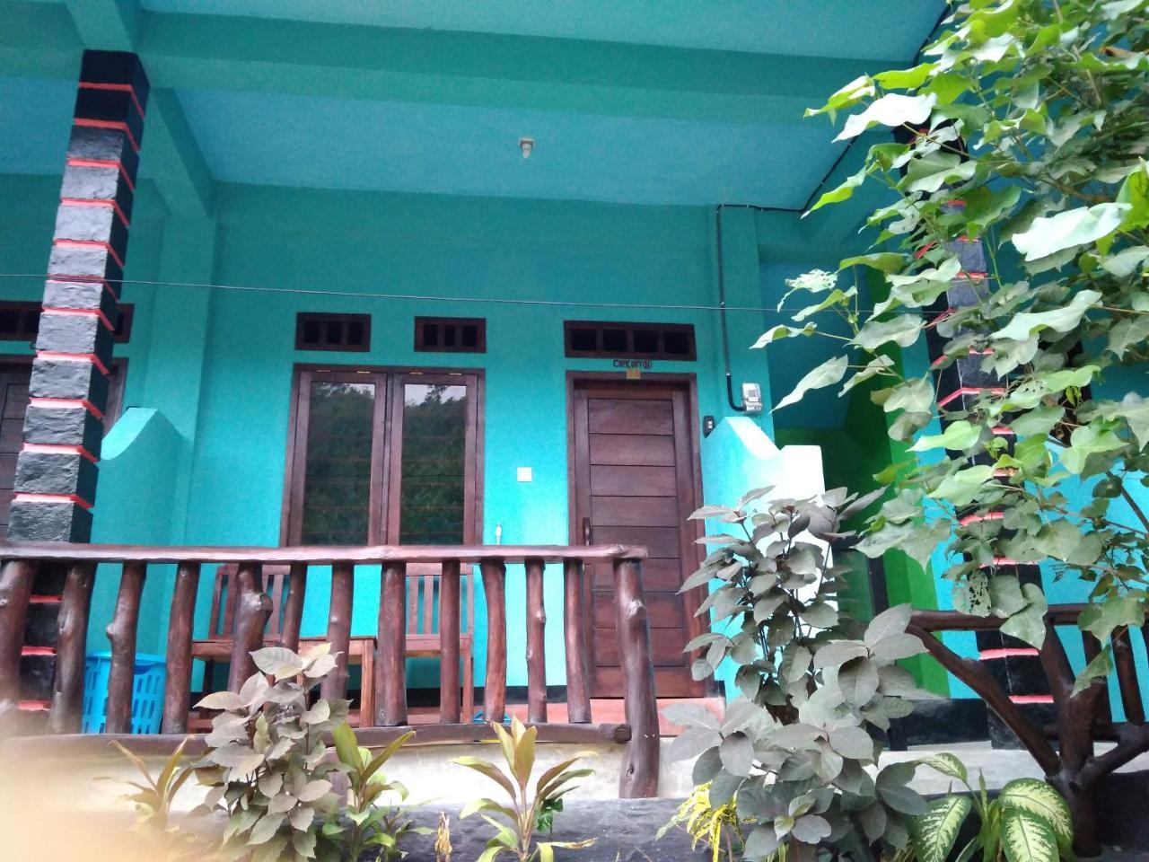 Breeze Hostel Kuta  Exterior photo