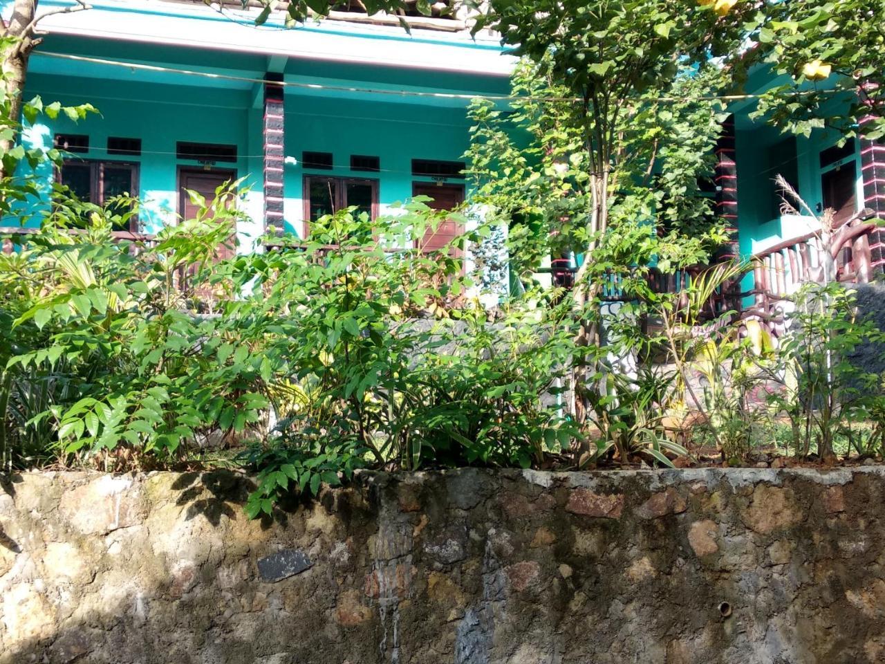 Breeze Hostel Kuta  Exterior photo
